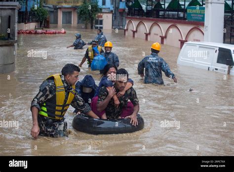 Nepal kathmandu flod rescue hi-res stock photography and images - Alamy