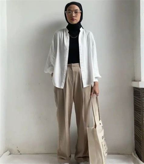 10 Ide Padu Padan Outfit Hijab Kunjungi Museum Seni Tampil Casual