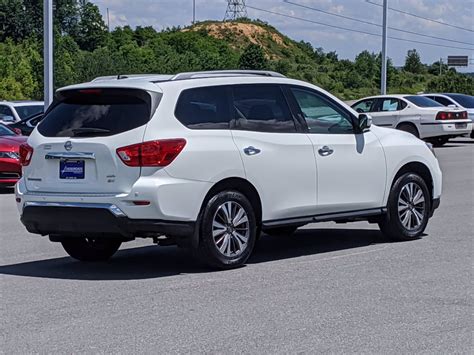 Pre Owned Nissan Pathfinder Sv Wd