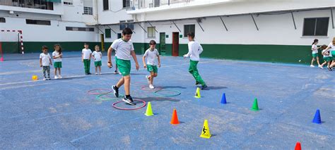 Nuestros niños y niñas de la clase de 5 años disfrutaron ayer de una