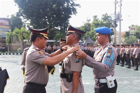 Tiga Perwira Akp Polresta Banyuwangi Dimutasi Beritanasional Id