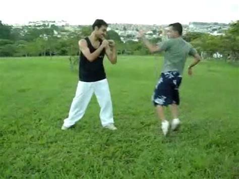 Capoeira Vs Tae Kwon Do Youtube