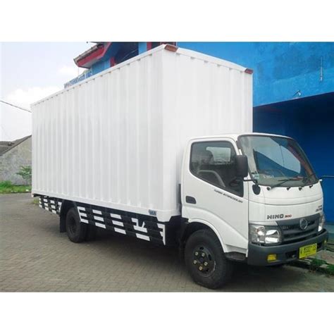 Truck CDD Box Long Jumbo Services by CV. Surya Gemilang