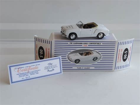 Dinky Toys 1 43 Model coupé 3 Original First Issue VW 1500