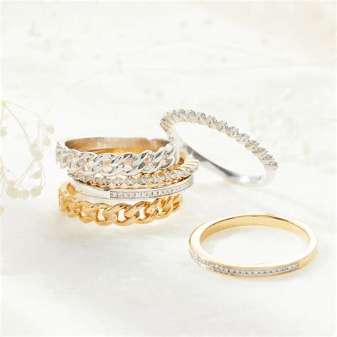 Ella Stein — Product + Lifestyle Photography