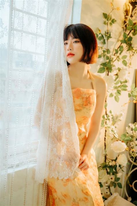 Nhan sắc ngọt ngào như nàng thơ của hot girl dân tộc Nùng từng được Chủ tịch nước tặng bằng khen