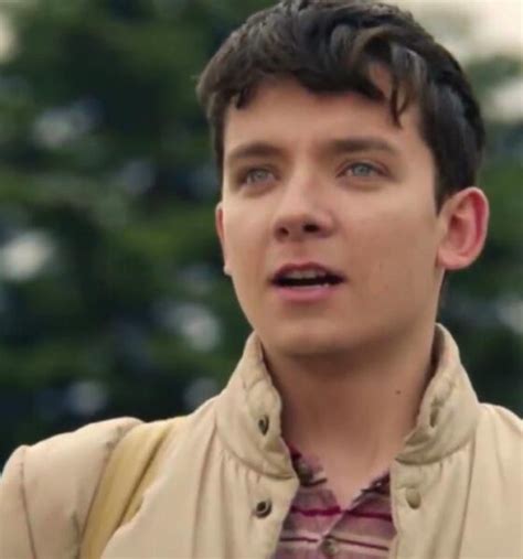 Sex Education Asa Butterfield Annuncia Che Le Riprese Sono Alla Fine