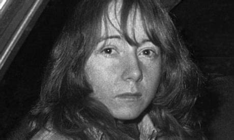 Charles Manson follower Lynette 'Squeaky' Fromme released from prison | US news | The Guardian