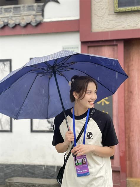 Hot Girl C U M Y Quy T S N V Ng Asiad G Y Th Ng Nh V I V P D U D Ng