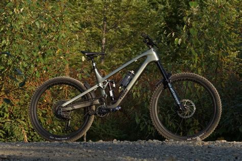 Trek Slash Gen 6 Gets The High Pivot Treatment Canadian Cycling Magazine