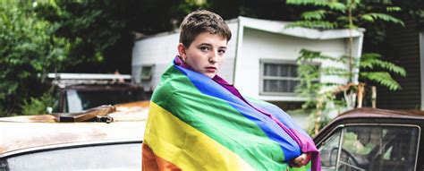 Study Debunks Gay Gene Myth But Shows Same Sex Behavior Is Not A Choice Either Cultura