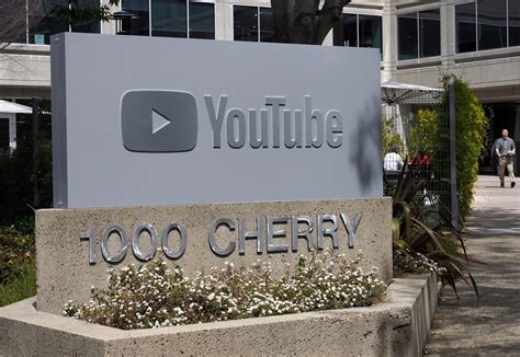 Youtube Attack Shooter Dead From Self Inflicted Gunshot And Four