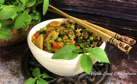 Thai Basil Curry | vegansouladventure.com