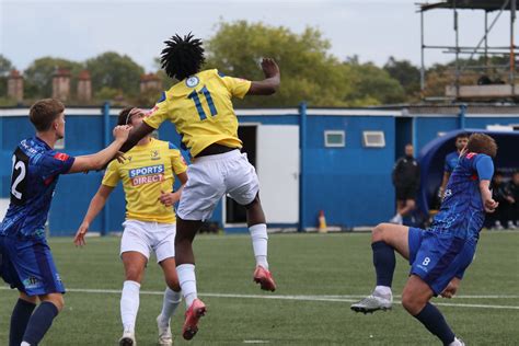 Margate Blue Enfield Town Yellow White Pitching In Flickr