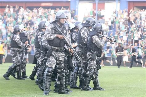 Cruzeiro E Coritiba Podem Ter Punição Severa Do Stjd Após Invasão Ao