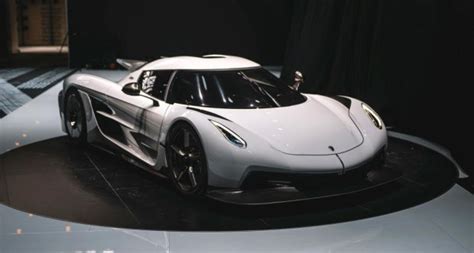 2021 Koenigsegg Jesko Review - Carshighlight.com