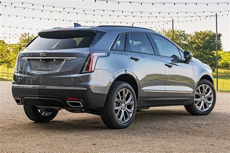 2020 Cadillac Xt5 Vs 2020 Cadillac Xt6 What S The Difference Autotrader