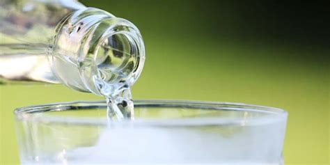 Mineral Water vs Tap Water - Difference and Comparison | Diffen