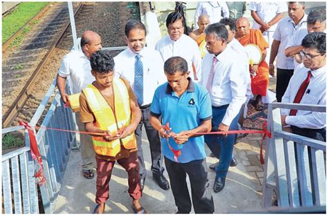 Minister Appreciates Workers Who Built Temporary Bridge At