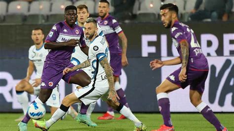 Fiorentina-Inter 1-3: tabellino, voti e highlights