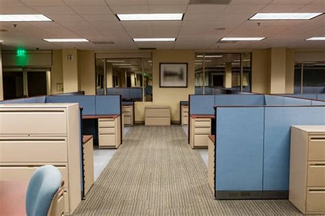 Office Cubicle Stock Photos Pictures And Royalty Free Images Istock