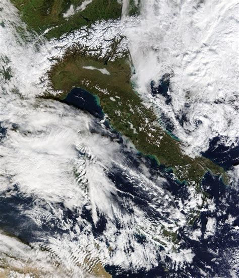 Lo Spettacolo Della Prima Neve Su Alpi E Appennini Dopo Il Ciclone