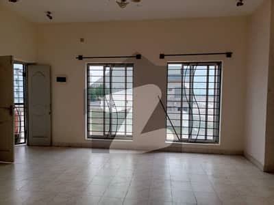 Awami 3 1st Flat Available For Sale Bahria Town Phase 8 Awami Villas