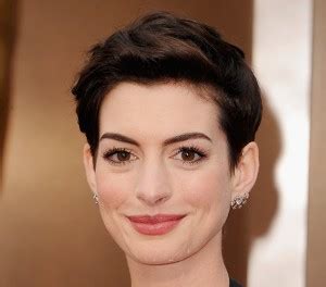 Oscars 2014 Makeup: Anne Hathaway | Rouge 18