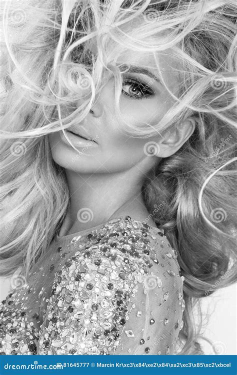 Beautiful Blonde With Amazing Eyes Stock Image Image Of Lipstick