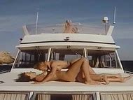 Naked Elodie Delage in Vacances à Ibiza