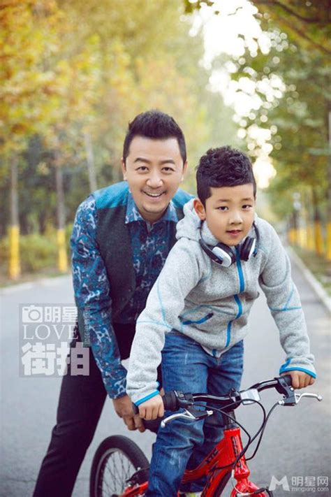 Lộ ảnh nóng của 4 ông bố hot nhất Cbiz Sao Hoa ngữ