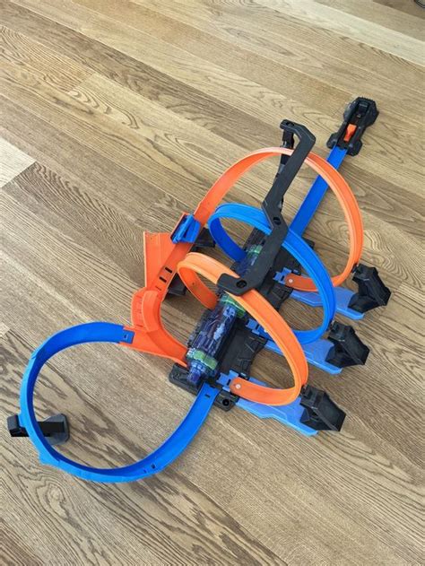 Hot Wheels Bahn Looping Gebraucht in Bellach für CHF mit Lieferung auf Ricardo kaufen