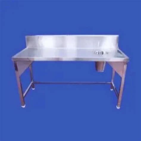 Stainless Steel Dish Landing Table For Restaurant At Rs In Vadodara