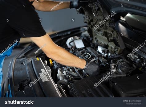 Unrecognizable Mechanic Man Open Car Hood Stock Photo 2196366267 ...