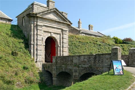 Pendennis Castle gate - Pendennis Castle - Wikipedia Falmouth Hotel ...