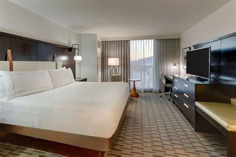 The Chattanoogan Hotel Curio Collection by Hilton Chattanooga ...