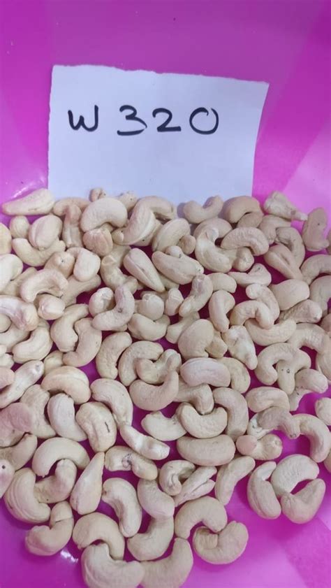 Raw Ivory W320 Cashew Nut At Rs 650 Kg In Kanpur ID 23340428455