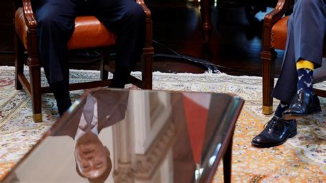 South Korea S President Scolds Media Over Hot Mic Moment