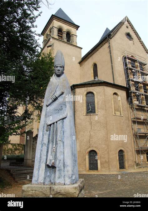 sculpture cathedral saint luxembourg religion belief church sculpture ...