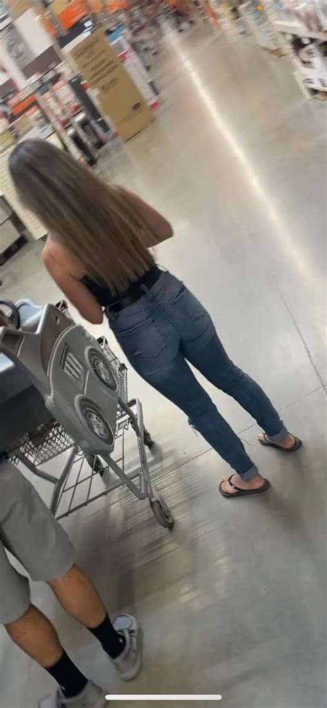 BEAUTIFUL Latina Milf In Tight Jeans Video Tight Jeans Forum