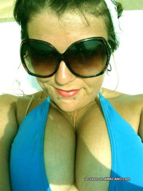 Busty Hottie Showing Off Her Juicy Jugs Porn Pictures XXX Photos Sex Images PICTOA