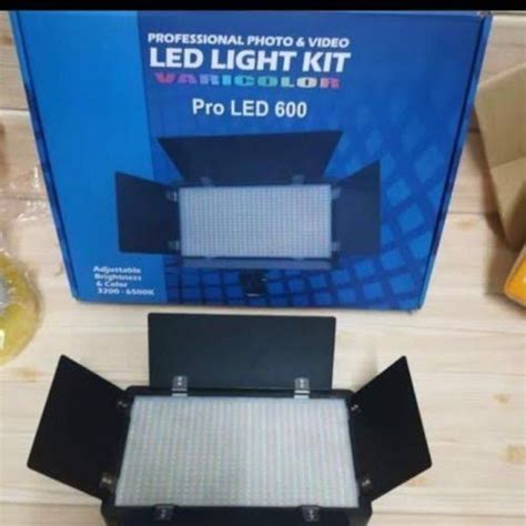 LED-U600+ Video LED Light with Batteries & Charger - 600 LEDs, Bi-Color ...