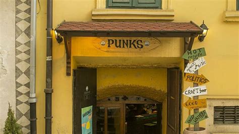 Pub Na Kraju Svijeta Bars And Pubs In Zagreb Croatia