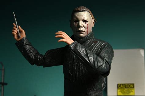 Halloween 2 Ultimate Michael Myers And Dr Loomis Two Pack