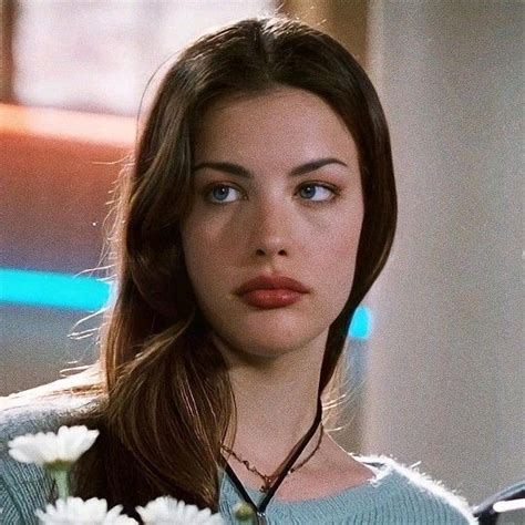 Pin By Sagun Pattarasettagran On Paradiseeeee Liv Tyler Liv Tyler Empire Records 90s Girl