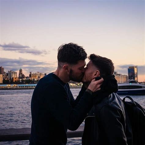 Pinterest Cute Gay Couples Gay Aesthetic Gay Love