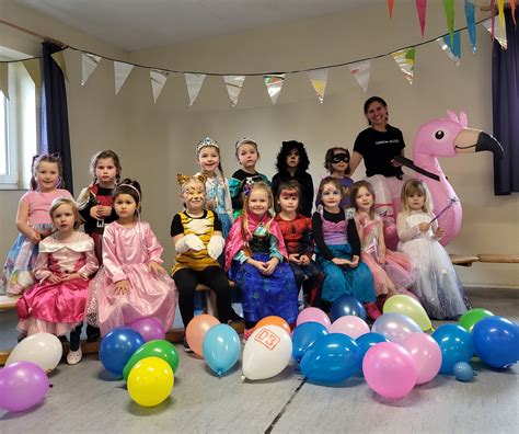 Karneval Bei Den Minis Sv Blau Weiss Von Emden Borssum E V