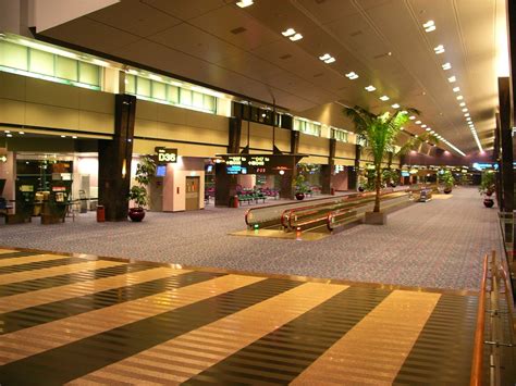 Airlines: Singapore Changi Airport