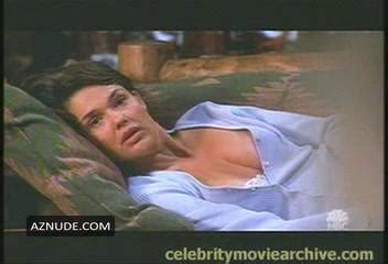 ELIZABETH LACKEY Nude AZNude