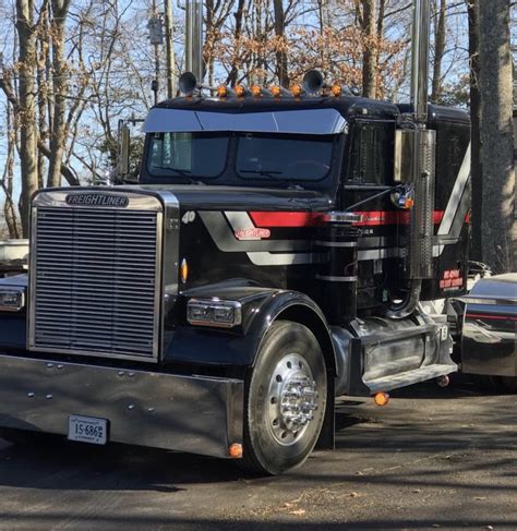 Custom Freightliner Classic Flat Top